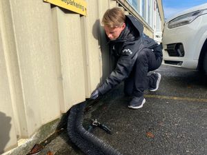 Mus og rotte børste - 10 x 1 Meter (10 cm diameter)